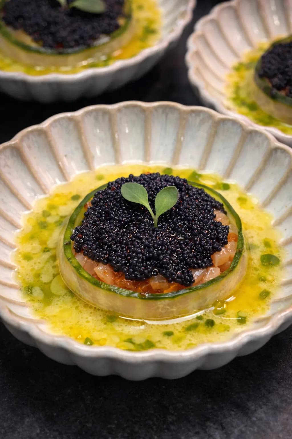 Zalmtartaar met kaviaar en kruidenolie - verfijnde walking dinner